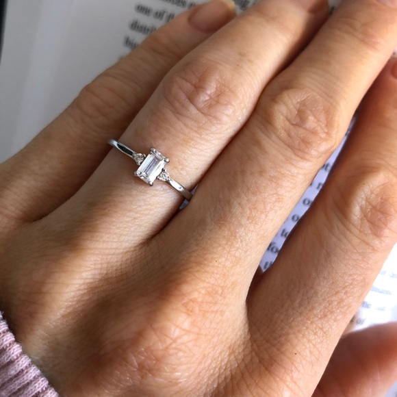 Sterling silver ring size 5 - Picture 4 of 5